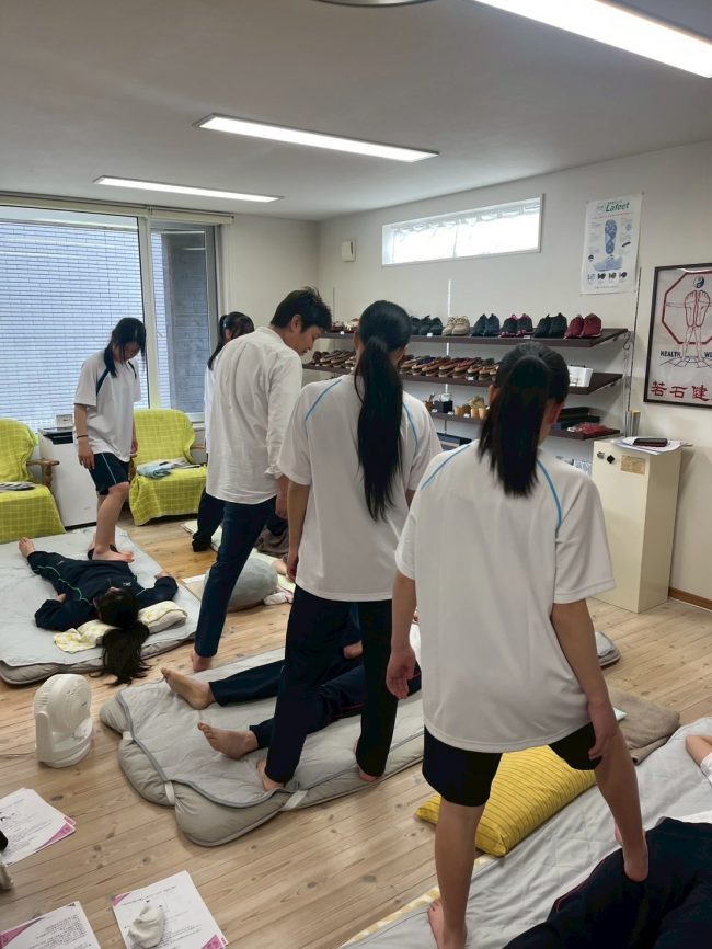 5BF4E162-CB5D-4C33-B5AD-08F5F57A8D2A